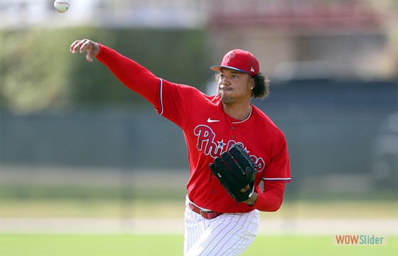 Taijuan Walker gave the Phillies a quality start, as they beat the Mets 5-4 in 10 innings on Friday.
